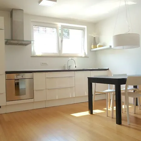 Sensei Апартаменты Любляна